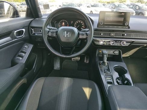 Used 2025 Honda Civic Sport image 10