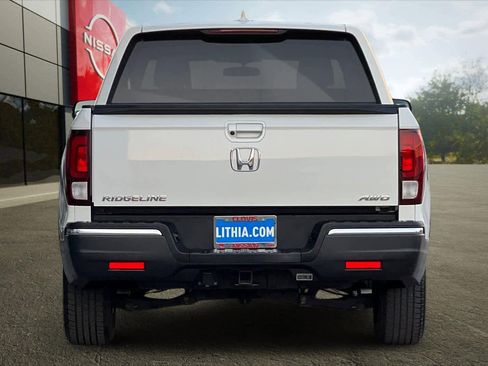 Used 2017 Honda Ridgeline RTL image 8