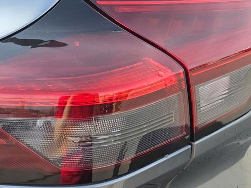 Certified 2023 Nissan Rogue SL w/ SL Premium Package image 28