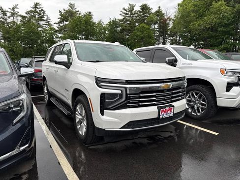 Used 2025 Chevrolet Tahoe Premier AWD/4WD image 2