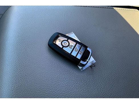 Used 2021 Ford Expedition Limited image 35