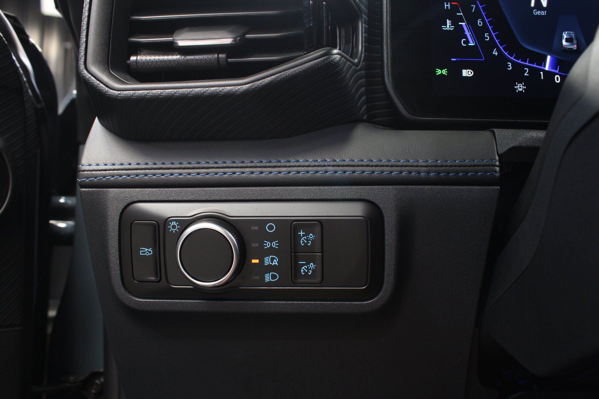 Used 2025 Ford Mustang Dark Horse RWD image 83