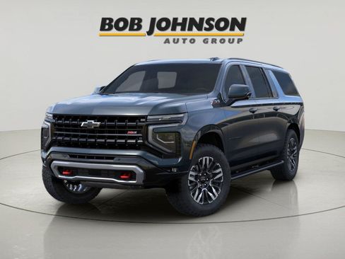 New 2026 Chevrolet Suburban Z71 w/ Comfort Package AWD/4WD image 4