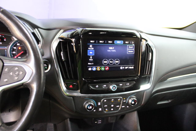 Used 2022 Chevrolet Traverse RS AWD/4WD image 19