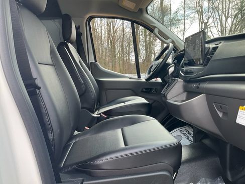 New 2026 Ford Transit 250 Low Roof RWD image 12