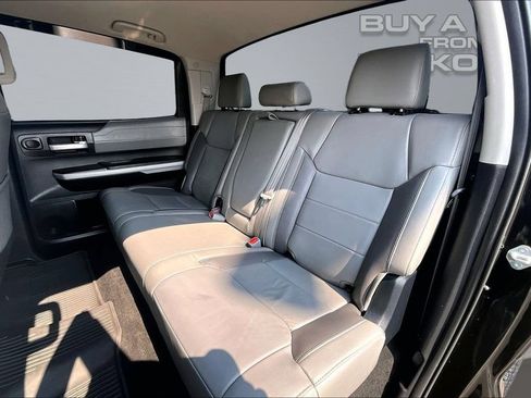 Used 2018 Toyota Tundra Limited w/ Limited Premium Package AWD/4WD image 27
