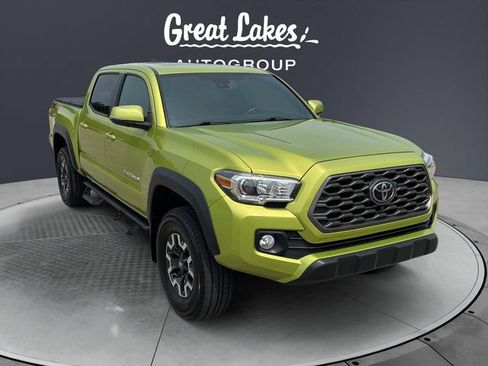 Used 2023 Toyota Tacoma TRD Off-Road w/ TRD Premium Off Road Package AWD/4WD image 7