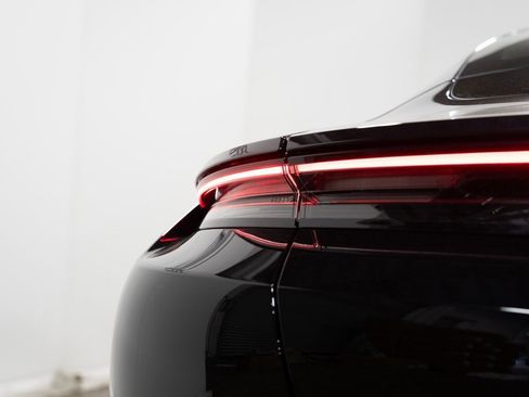 Used 2024 Porsche Taycan 4S image 10