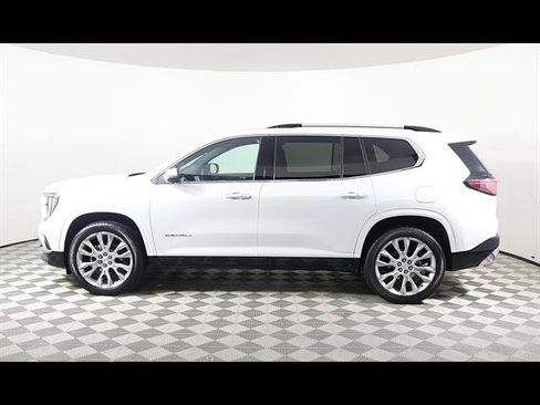 Used 2024 GMC Acadia Denali AWD/4WD image 3