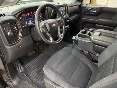 Used 2021 Chevrolet Silverado 1500 Custom w/ Safety Confidence Package image 29