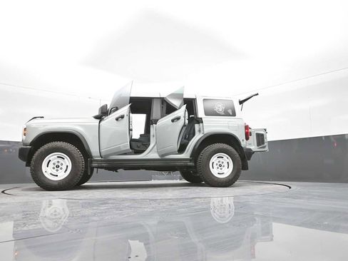 Used 2023 Ford Bronco Heritage Edition image 54