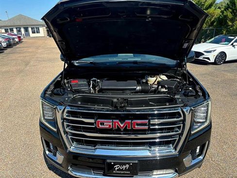 Used 2022 GMC Yukon SLT w/ SLT Luxury Package image 42