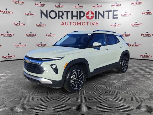 New 2026 Chevrolet TrailBlazer LT w/ Convenience Package image 2