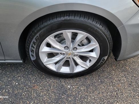 Used 2025 Chevrolet Malibu LT FWD image 15