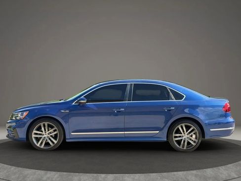 Used 2017 Volkswagen Passat 1.8T R-Line FWD image 6
