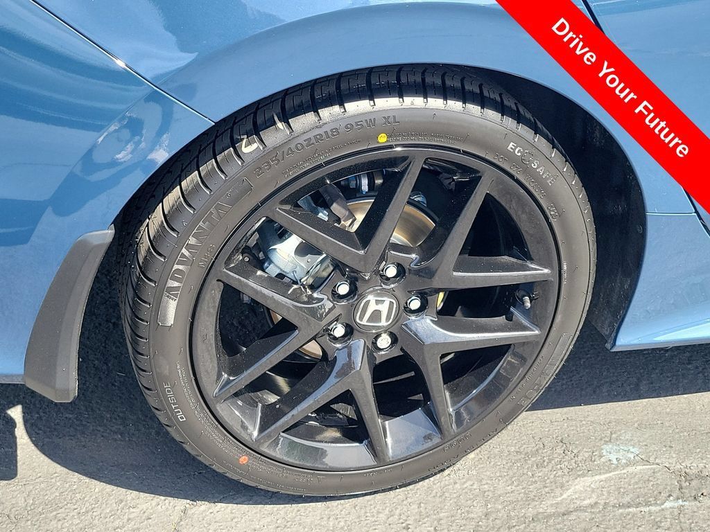 Used 2025 Honda Civic Sport image 28