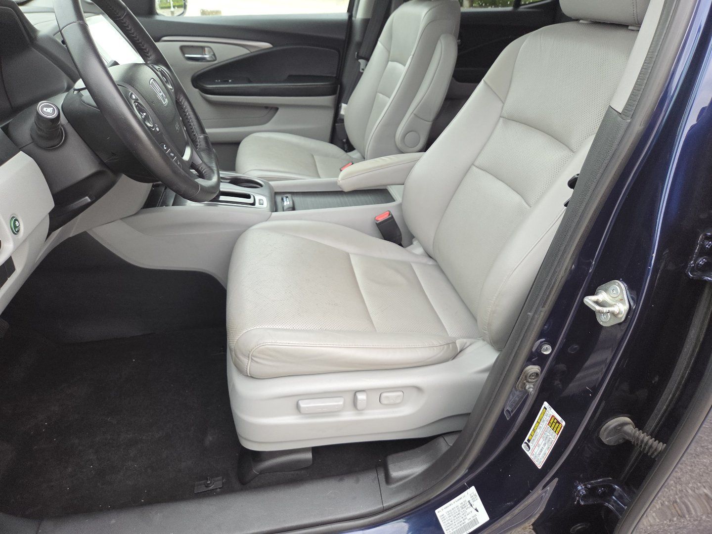 Used 2018 Honda Ridgeline RTL-T image 22