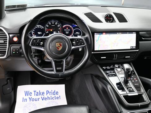 Used 2021 Porsche Cayenne AWD/4WD image 34