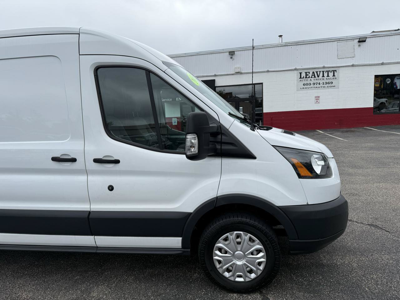 Used 2015 Ford Transit 150 148 Medium Roof w/ Interior Upgrade Package RWD image 13