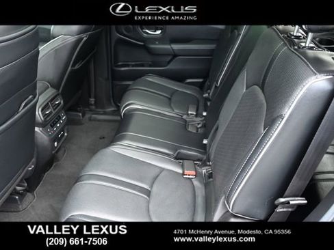 Used 2024 Honda Pilot Elite image 16