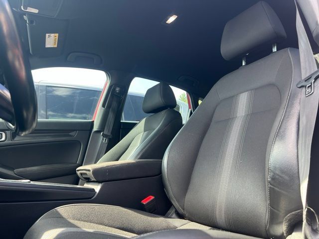 Used 2024 Honda Civic Sport image 3