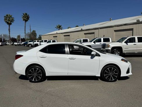 Used 2019 Toyota Corolla SE image 11