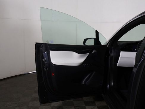 Used 2018 Tesla Model X 75D AWD/4WD image 20