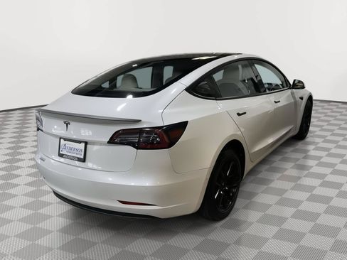 Used 2021 Tesla Model 3 Standard Range Plus RWD image 7