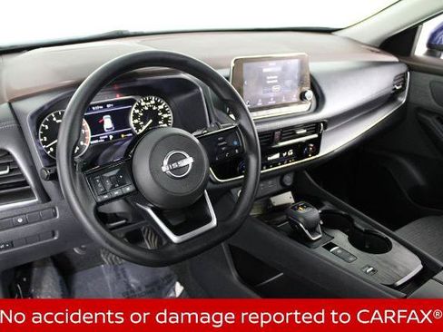 Certified 2022 Nissan Rogue SV FWD image 5