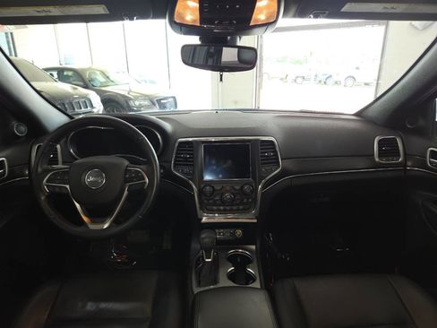 Used 2018 Jeep Grand Cherokee Limited AWD/4WD image 23