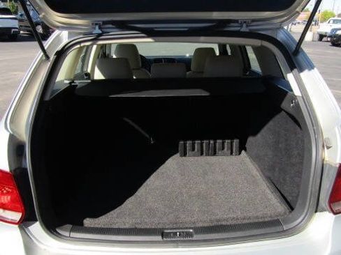 Used 2011 Volkswagen Jetta TDI image 6