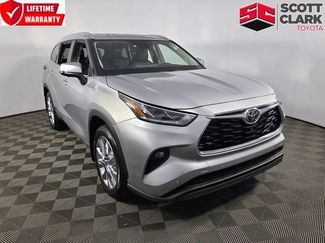 Used 2025 Toyota Highlander Limited FWD 360° Tour