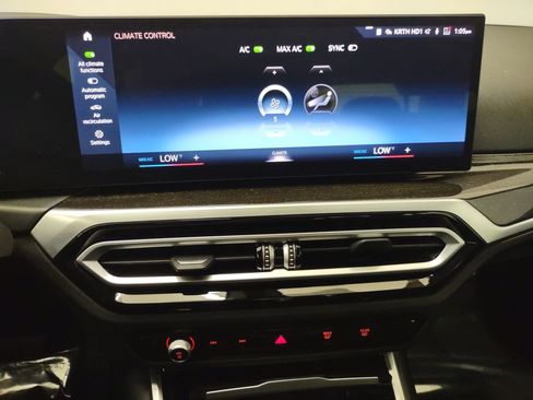 Certified 2023 BMW 330i 330i w/ Convenience Package image 25