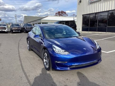 Used 2020 Tesla Model 3 Long Range image 1