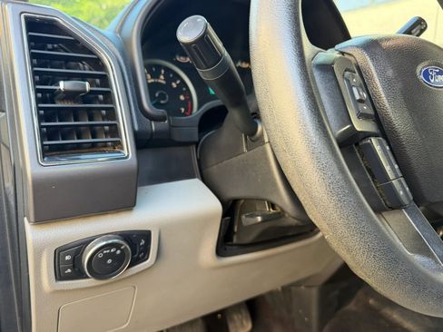 Used 2017 Ford F150 XLT AWD/4WD image 26