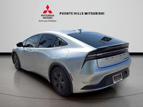 Used 2023 Toyota Prius Prime FWD image 7