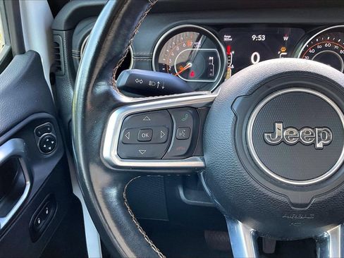 Used 2022 Jeep Gladiator Overland AWD/4WD image 31