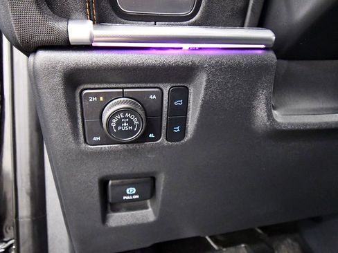 Used 2025 Ford Expedition Tremor AWD/4WD image 21
