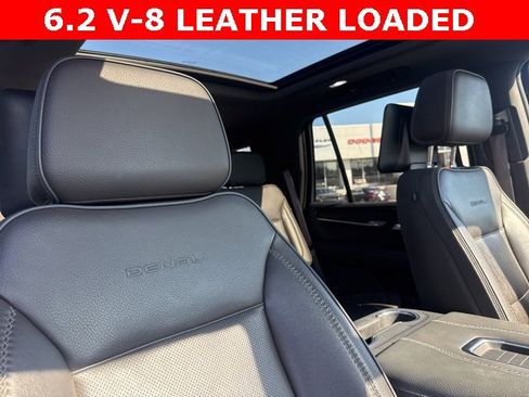 Used 2022 GMC Yukon Denali w/ Denali Ultimate Package image 9