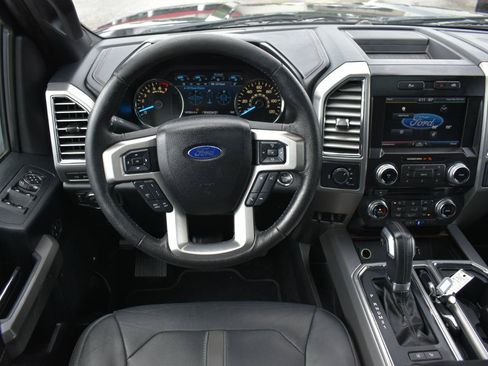 Used 2015 Ford F150 Platinum w/ Equipment Group 701A Luxury AWD/4WD image 13