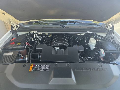 Used 2019 Chevrolet Suburban LT AWD/4WD image 22