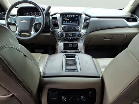 Used 2016 Chevrolet Tahoe LT w/ Luxury Package RWD image 13