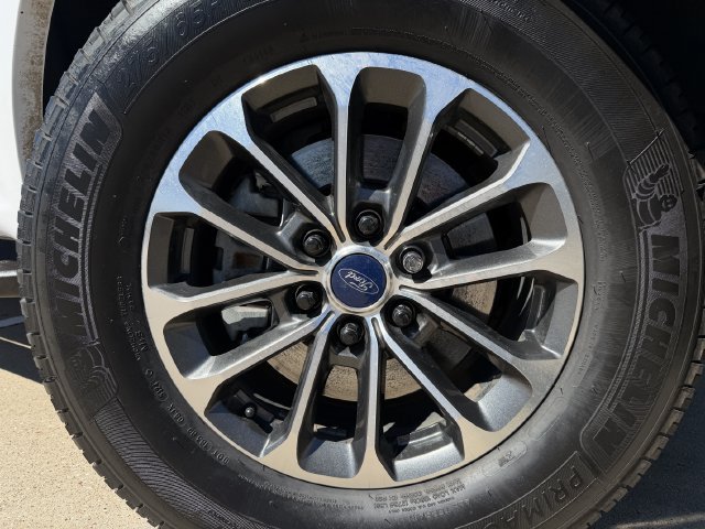 Used 2018 Ford F150 XLT w/ Equipment Group 302A Luxury AWD/4WD image 9