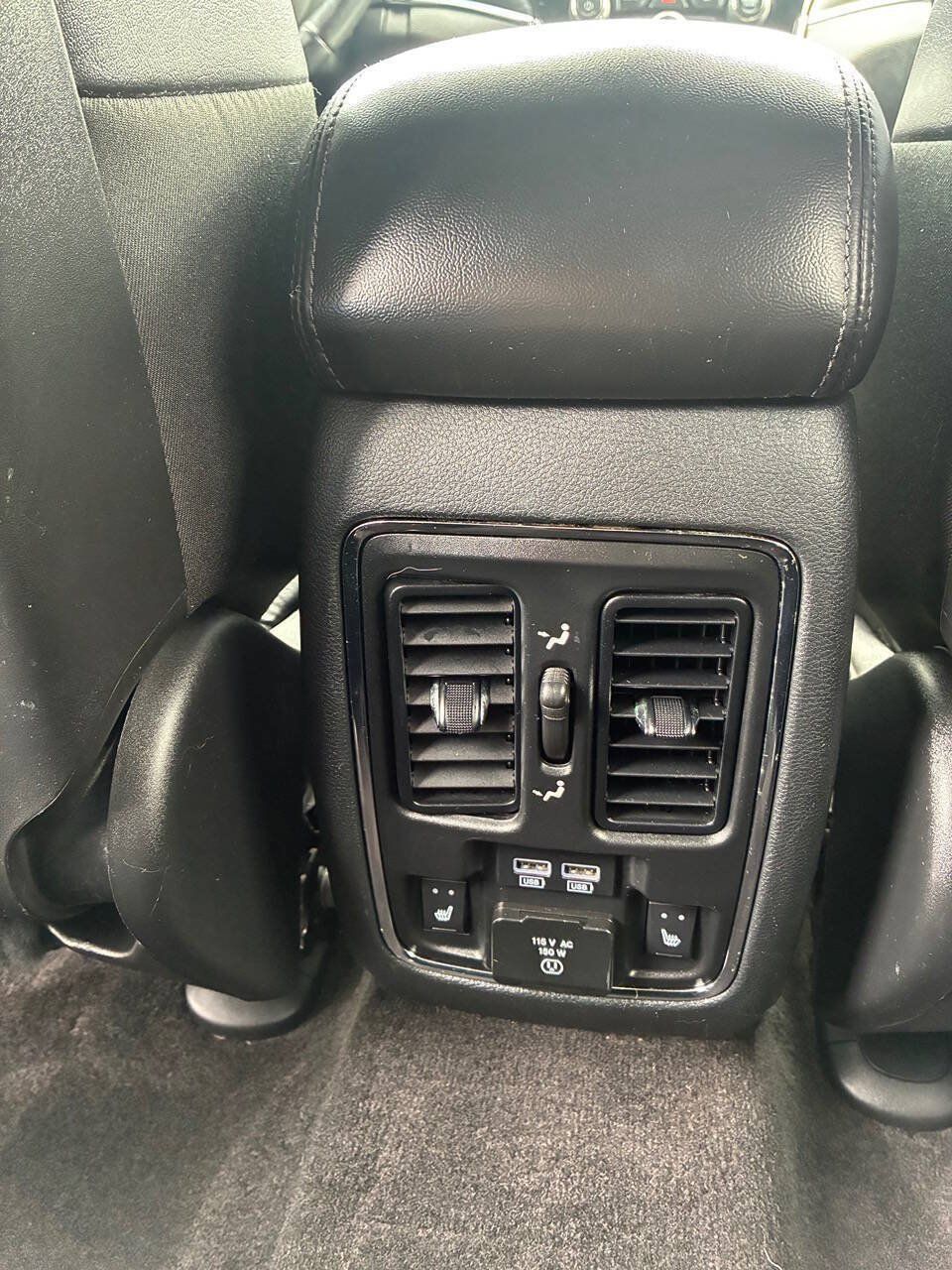 Used 2019 Jeep Grand Cherokee Limited w/ Luxury Group II AWD/4WD image 24