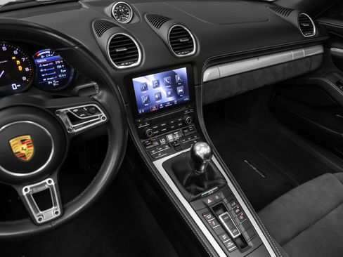 Used 2020 Porsche 718 Boxster Spyder image 37