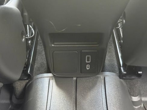 Used 2024 Buick Encore GX Preferred w/ Comfort Package AWD/4WD image 27
