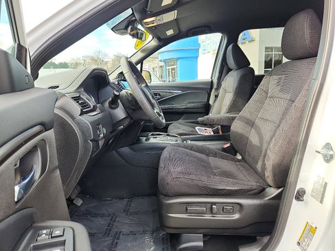 Used 2022 Honda Pilot Sport image 15