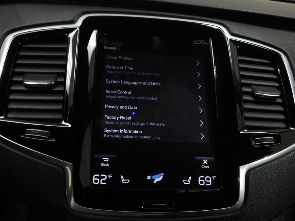 Used 2017 Volvo XC90 T6 Momentum w/ Vision Package AWD/4WD image 49