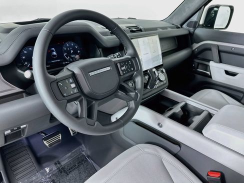 New 2026 Land Rover Defender 110 X AWD/4WD image 10