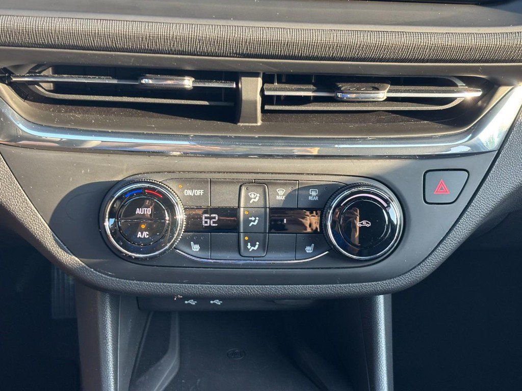 Used 2025 Buick Envista Preferred w/ Convenience I Package FWD image 22